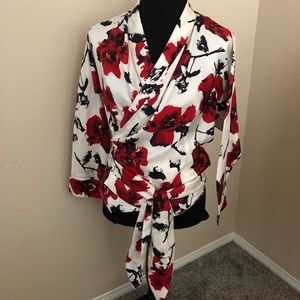 Jones New York Floral Wrap Blouse Size 14P